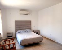 Herverkoop - Semi Detached -
Los Montesinos - PUEBLO CENTRO