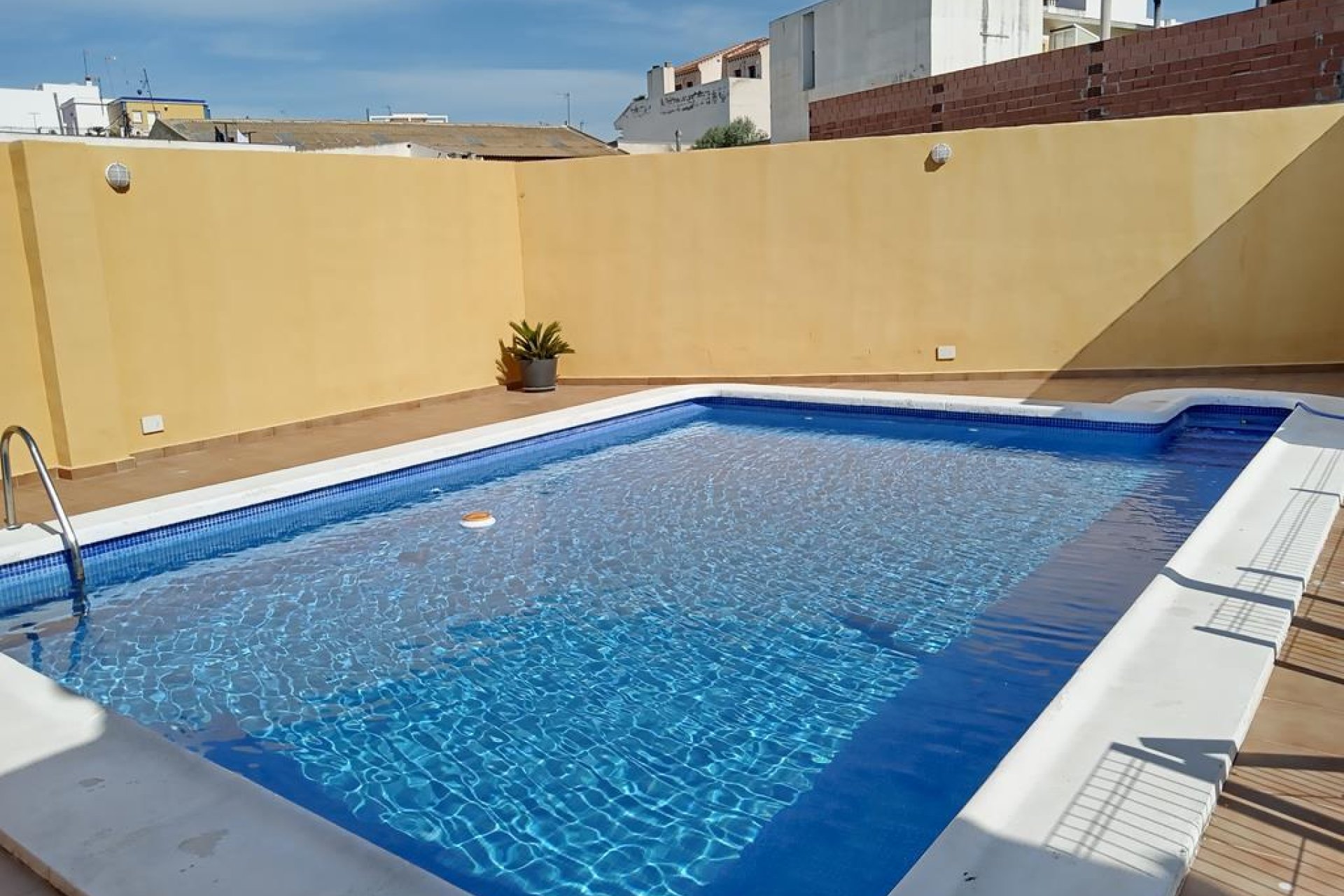 Herverkoop - Semi Detached -
Los Montesinos - PUEBLO CENTRO