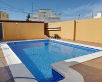 Herverkoop - Semi Detached -
Los Montesinos - PUEBLO CENTRO