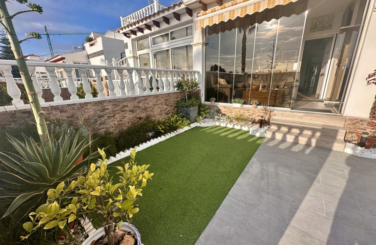 Herverkoop - Semi Detached -
Orihuela Costa - Ciñuelica