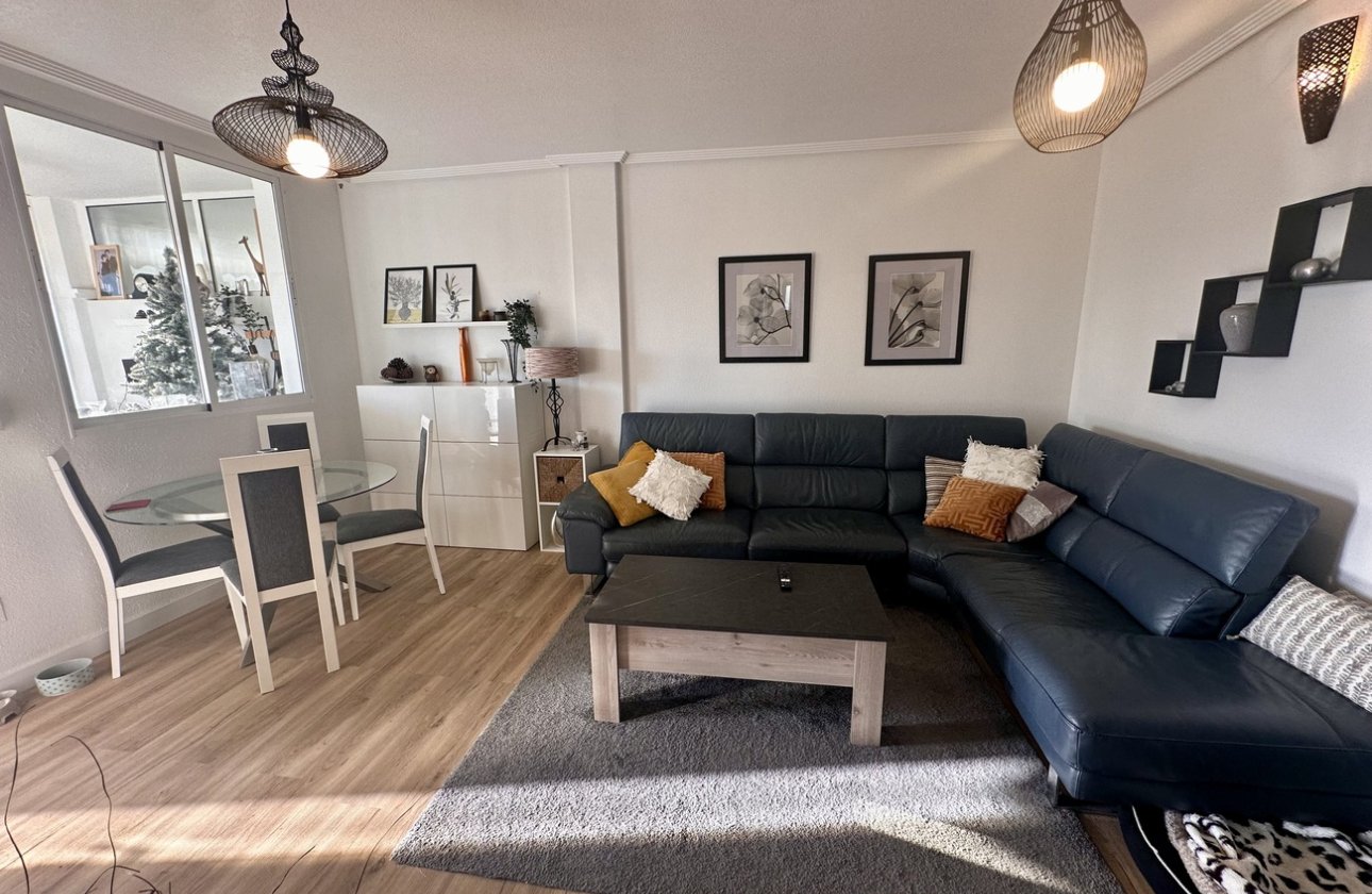 Herverkoop - Semi Detached -
Orihuela Costa - Ciñuelica