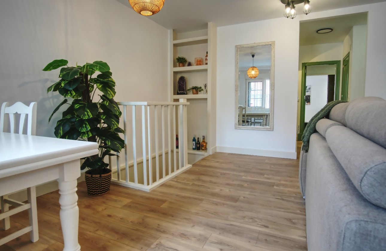 Herverkoop - Semi Detached -
Orihuela Costa - Costa Blanca