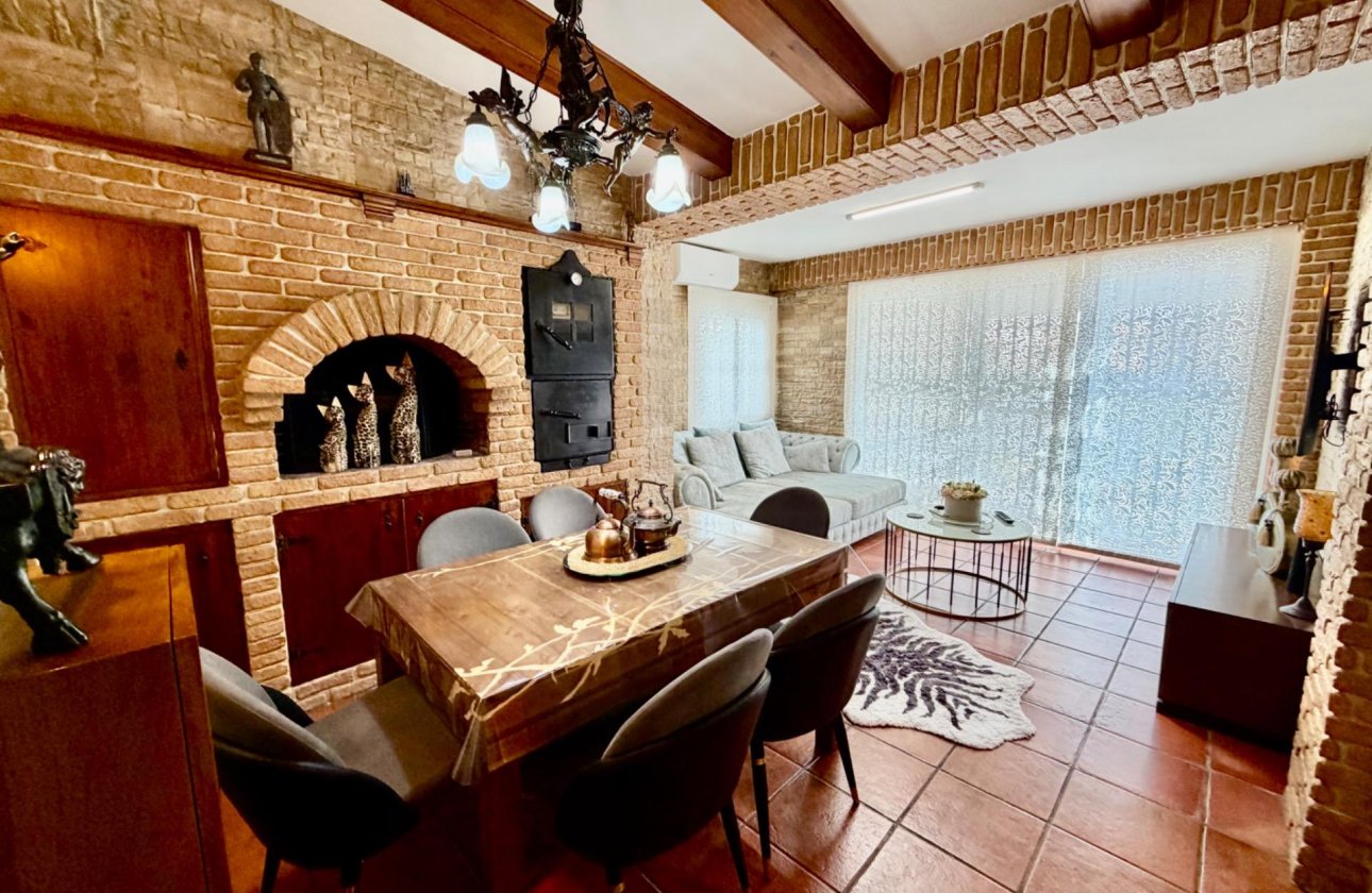 Herverkoop - Semi Detached -
Orihuela Costa - La Zenia