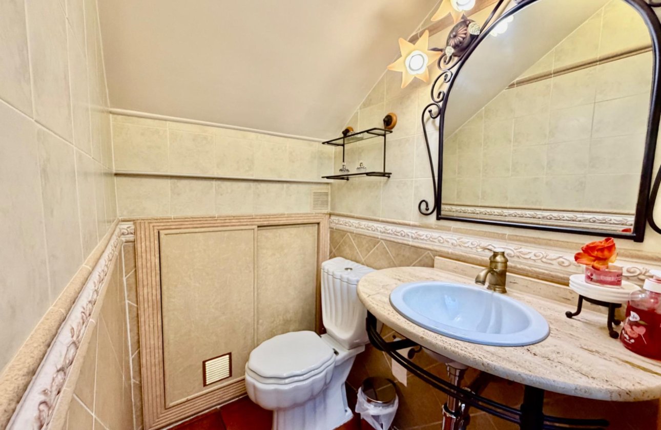 Herverkoop - Semi Detached -
Orihuela Costa - La Zenia