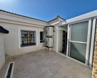 Herverkoop - Semi Detached -
Orihuela Costa - La Zenia
