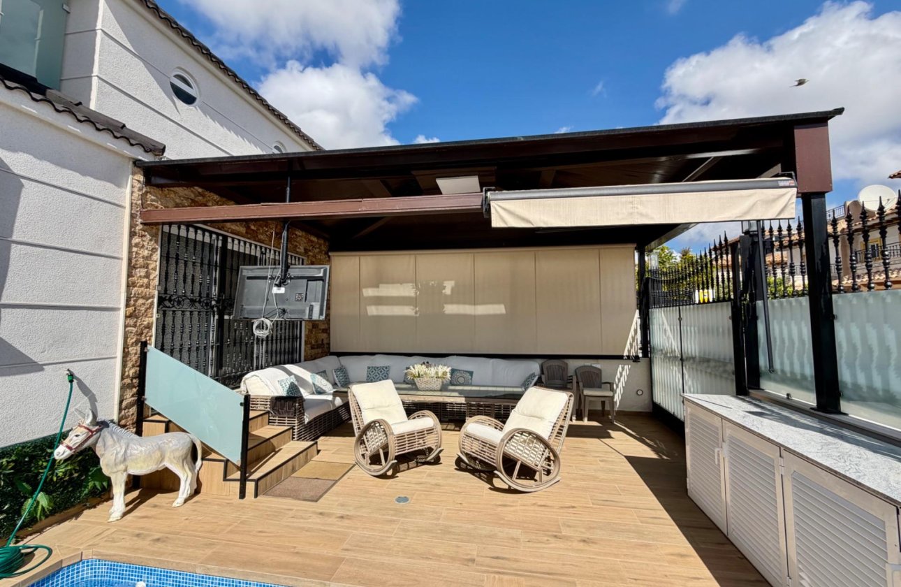 Herverkoop - Semi Detached -
Orihuela Costa - La Zenia