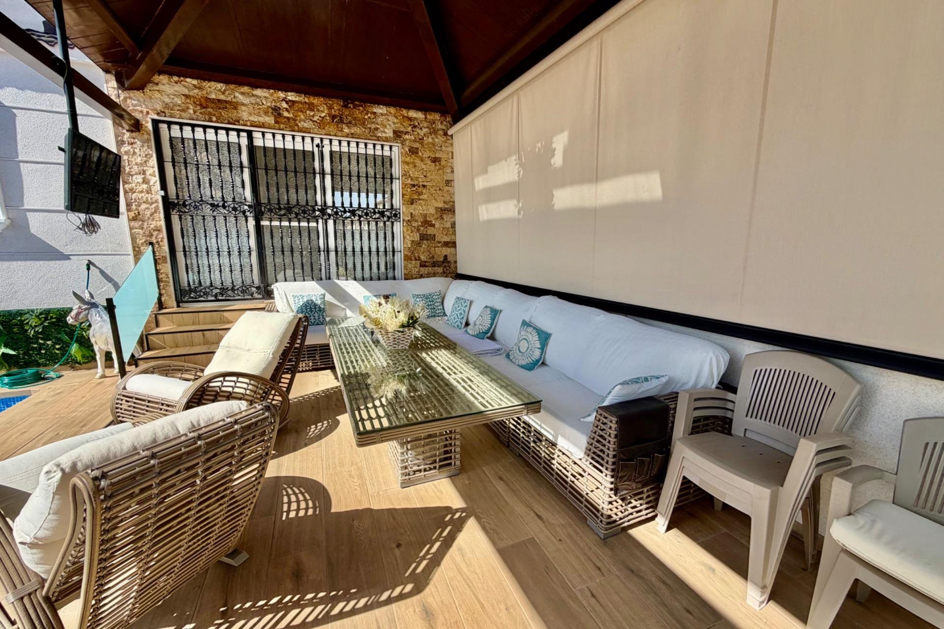 Herverkoop - Semi Detached -
Orihuela Costa - La Zenia
