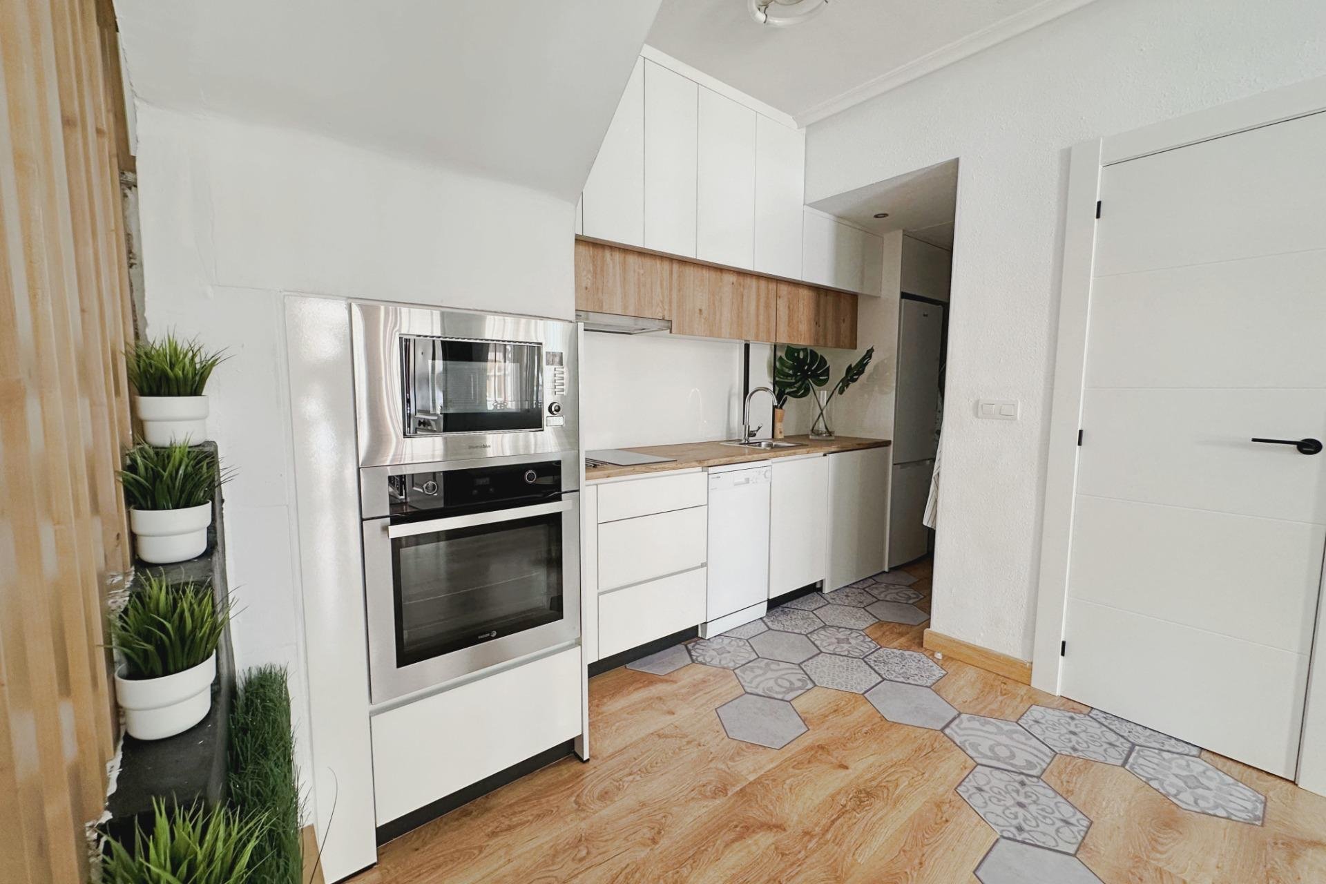 Herverkoop - Semi Detached -
Orihuela Costa - La Zenia