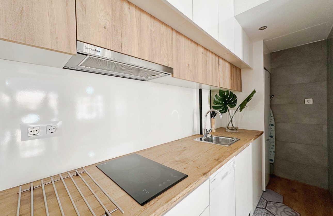 Herverkoop - Semi Detached -
Orihuela Costa - La Zenia