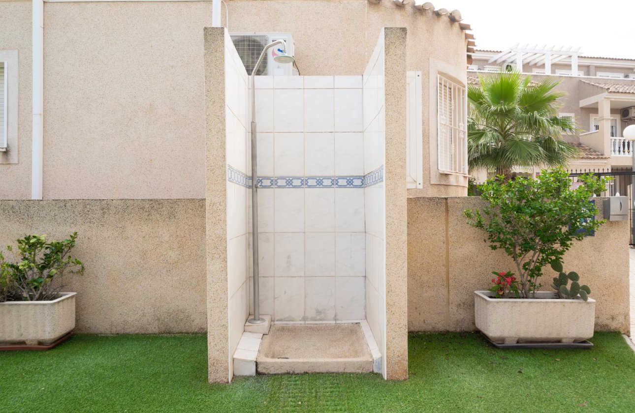 Herverkoop - Semi Detached -
Orihuela Costa - Los Almendros-la Florida