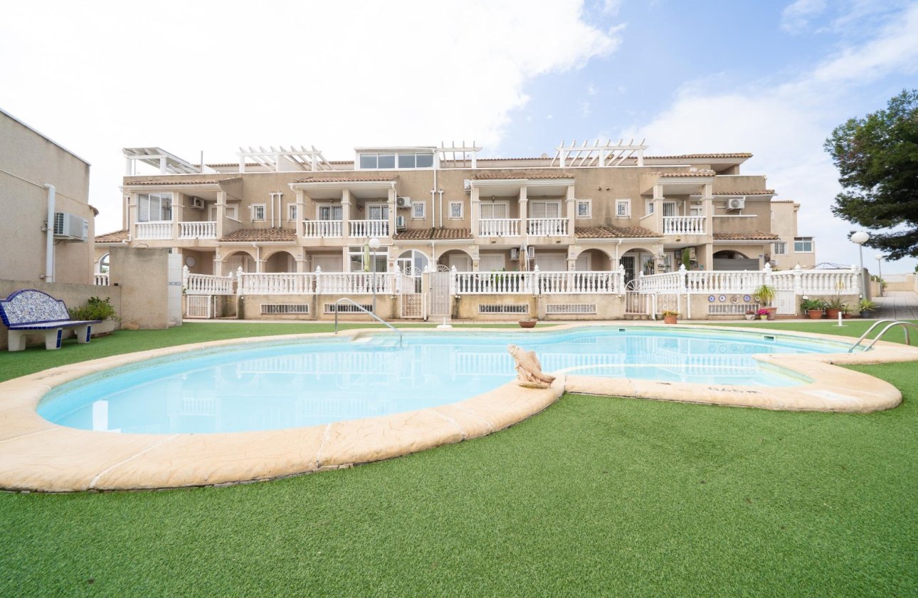 Herverkoop - Semi Detached -
Orihuela Costa - Los Almendros-la Florida