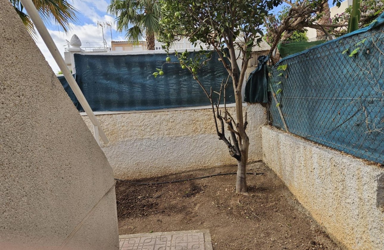 Herverkoop - Semi Detached -
Orihuela Costa - Los Altos