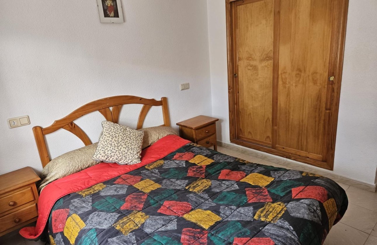 Herverkoop - Semi Detached -
Orihuela Costa - Los Altos