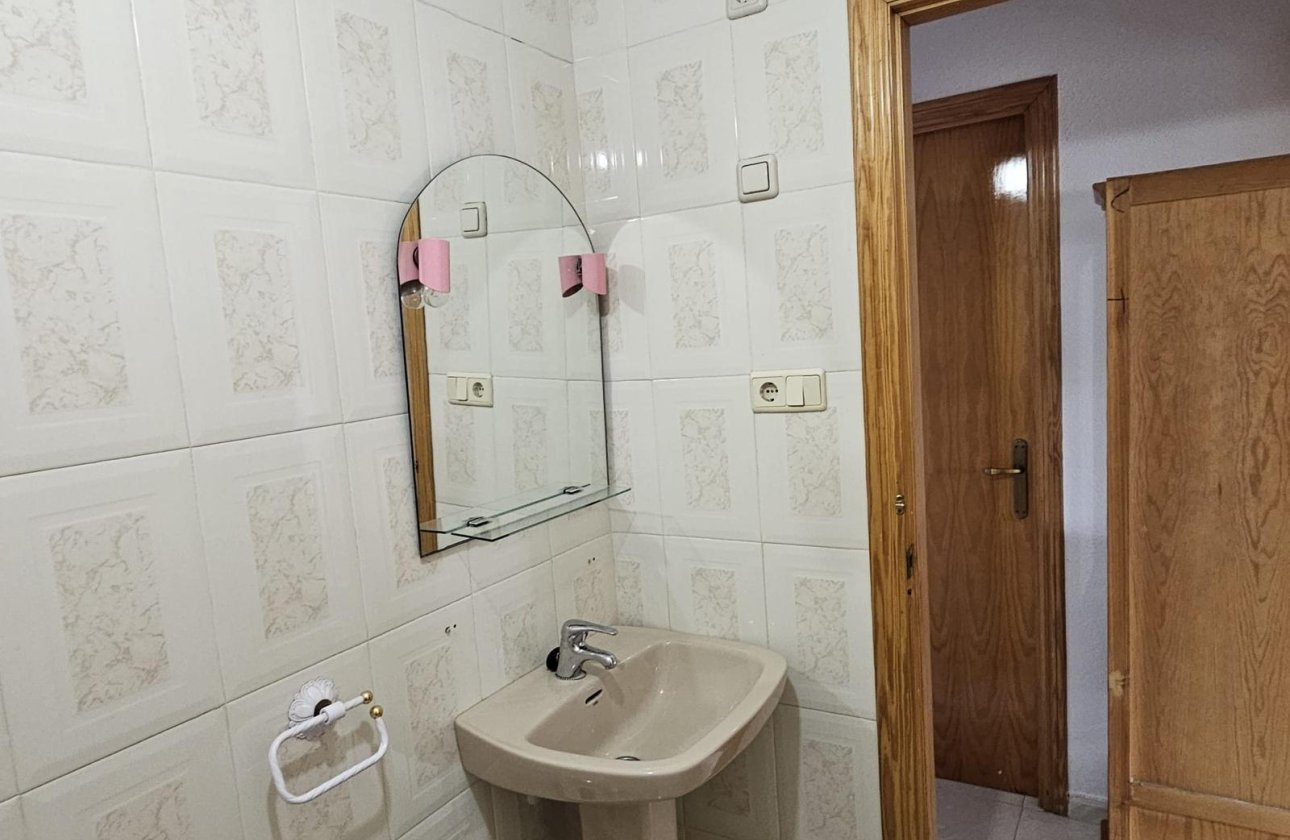 Herverkoop - Semi Detached -
Orihuela Costa - Los Altos