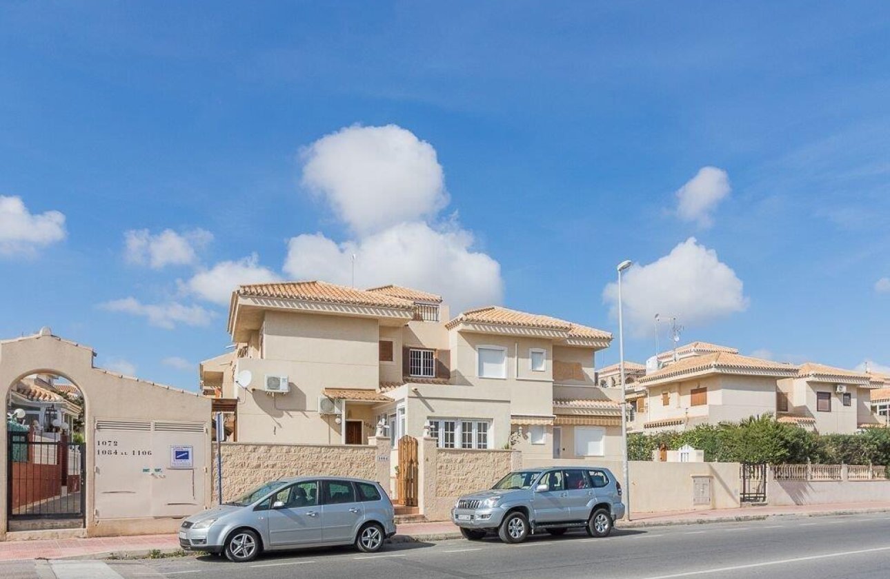 Herverkoop - Semi Detached -
Orihuela Costa - Playa Flamenca