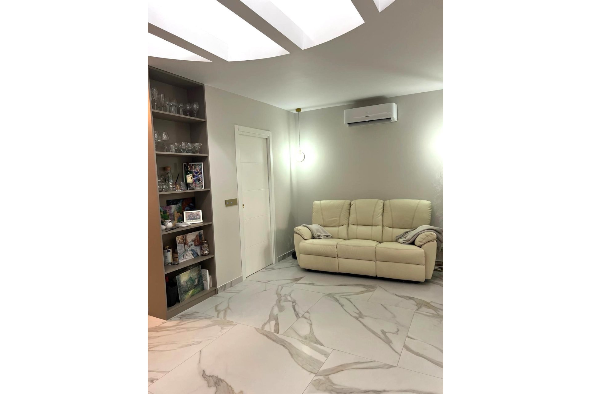 Herverkoop - Semi Detached -
Orihuela Costa - Playa Flamenca