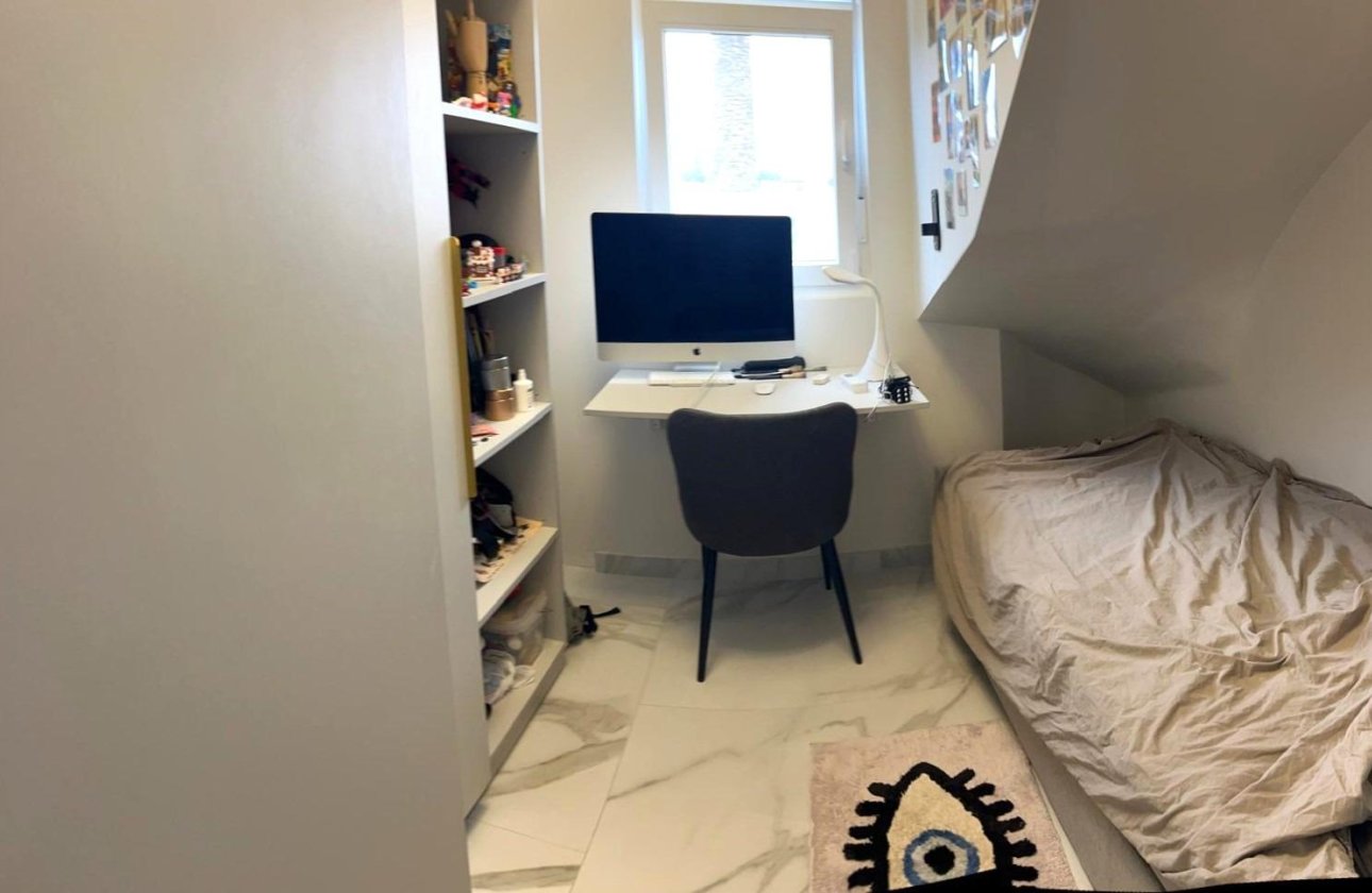 Herverkoop - Semi Detached -
Orihuela Costa - Playa Flamenca