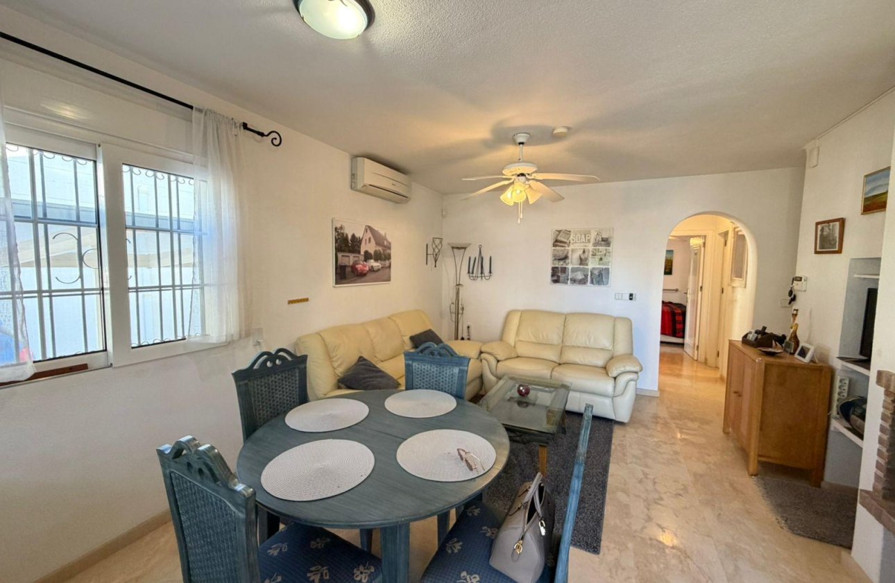 Herverkoop - Semi Detached -
Orihuela Costa - Playa Flamenca