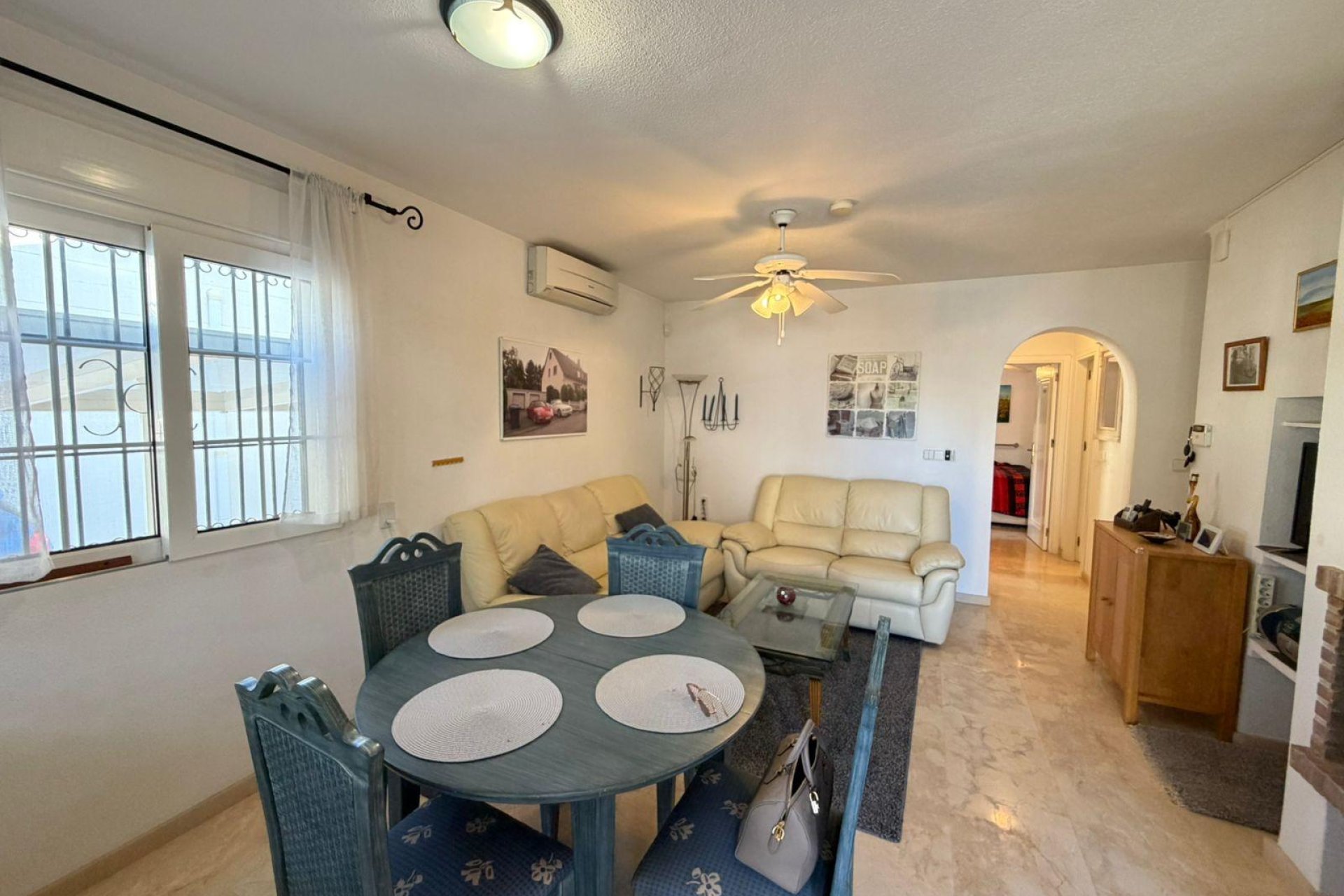 Herverkoop - Semi Detached -
Orihuela Costa - Playa Flamenca