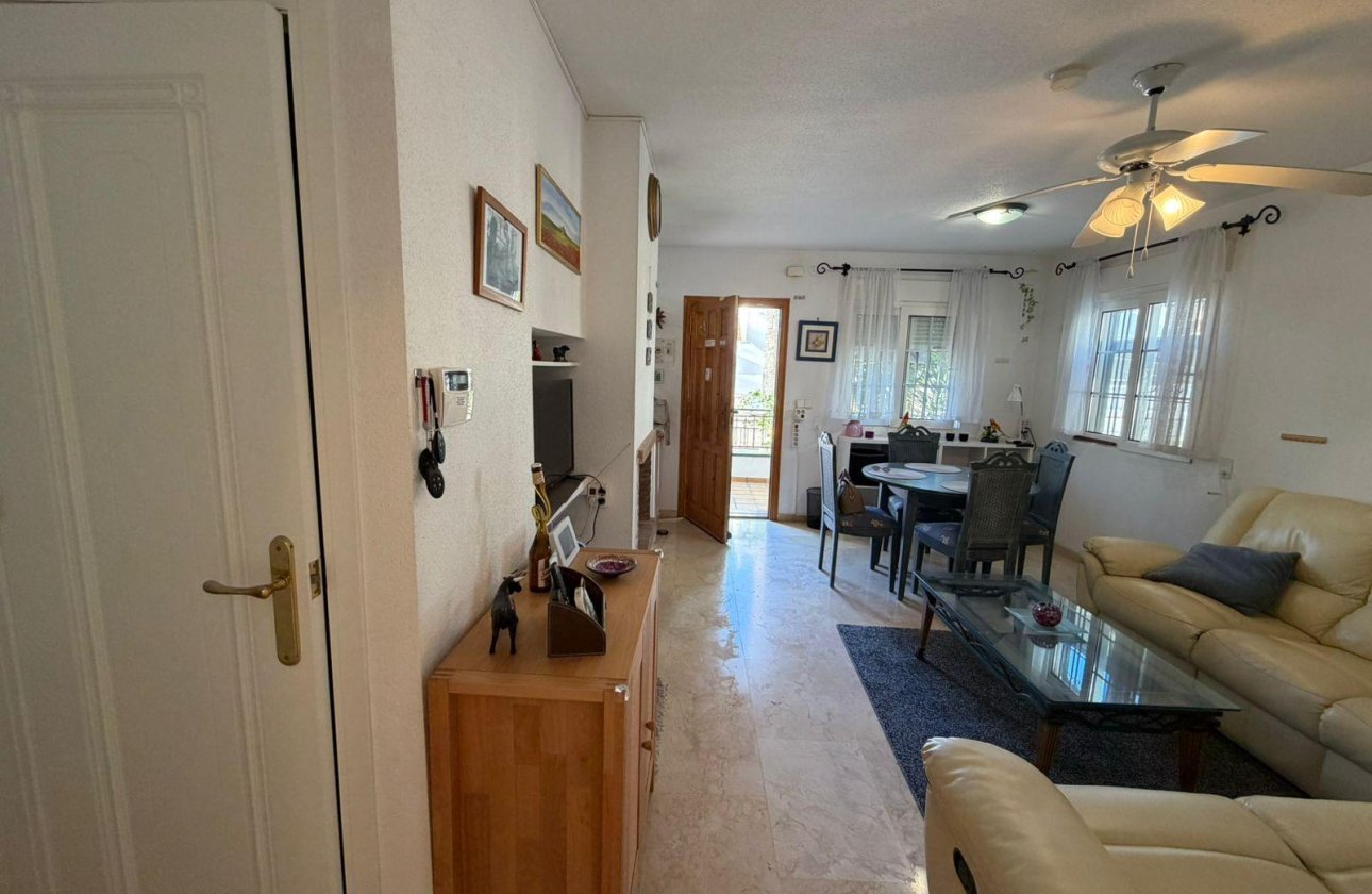 Herverkoop - Semi Detached -
Orihuela Costa - Playa Flamenca