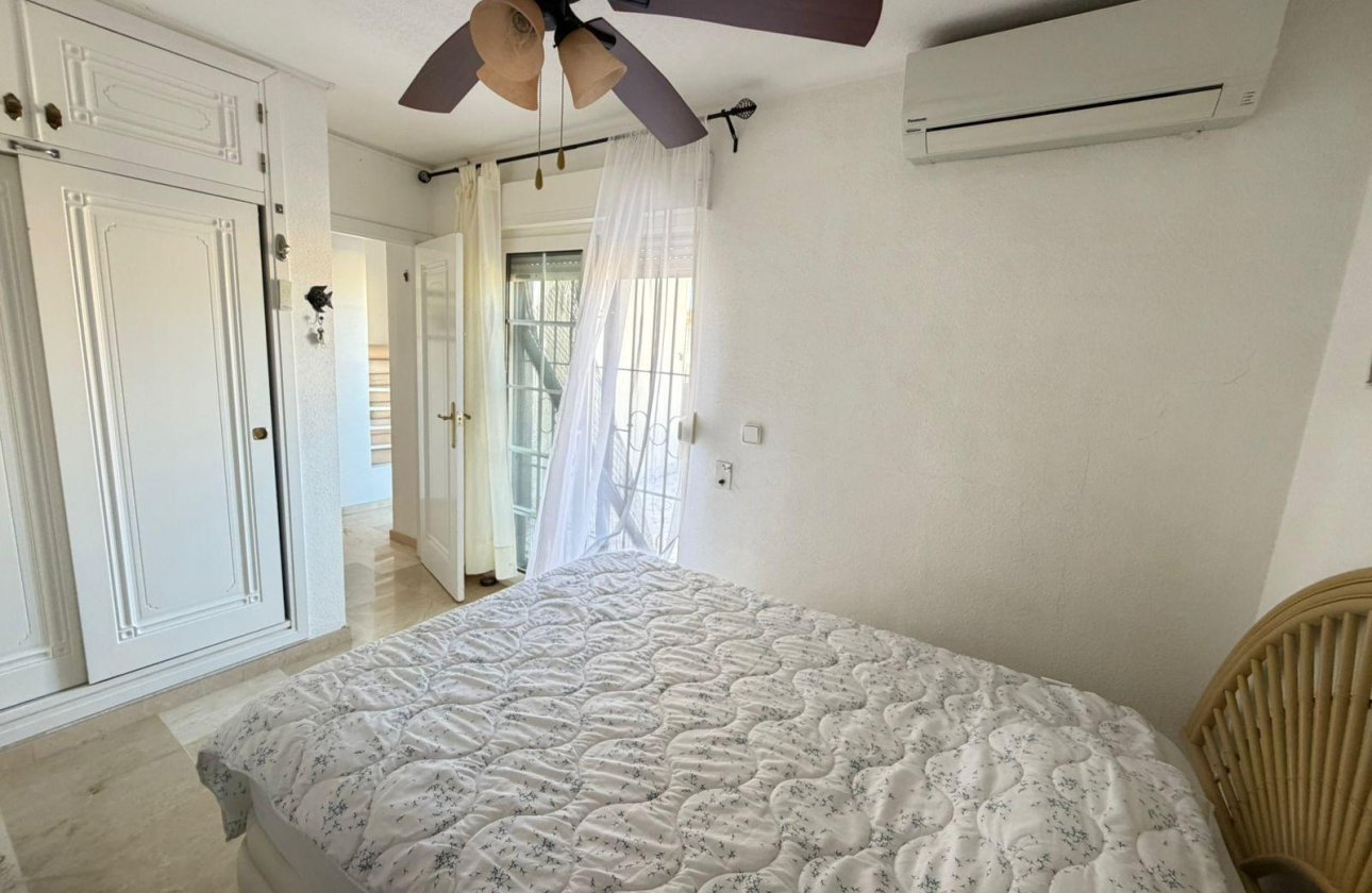 Herverkoop - Semi Detached -
Orihuela Costa - Playa Flamenca