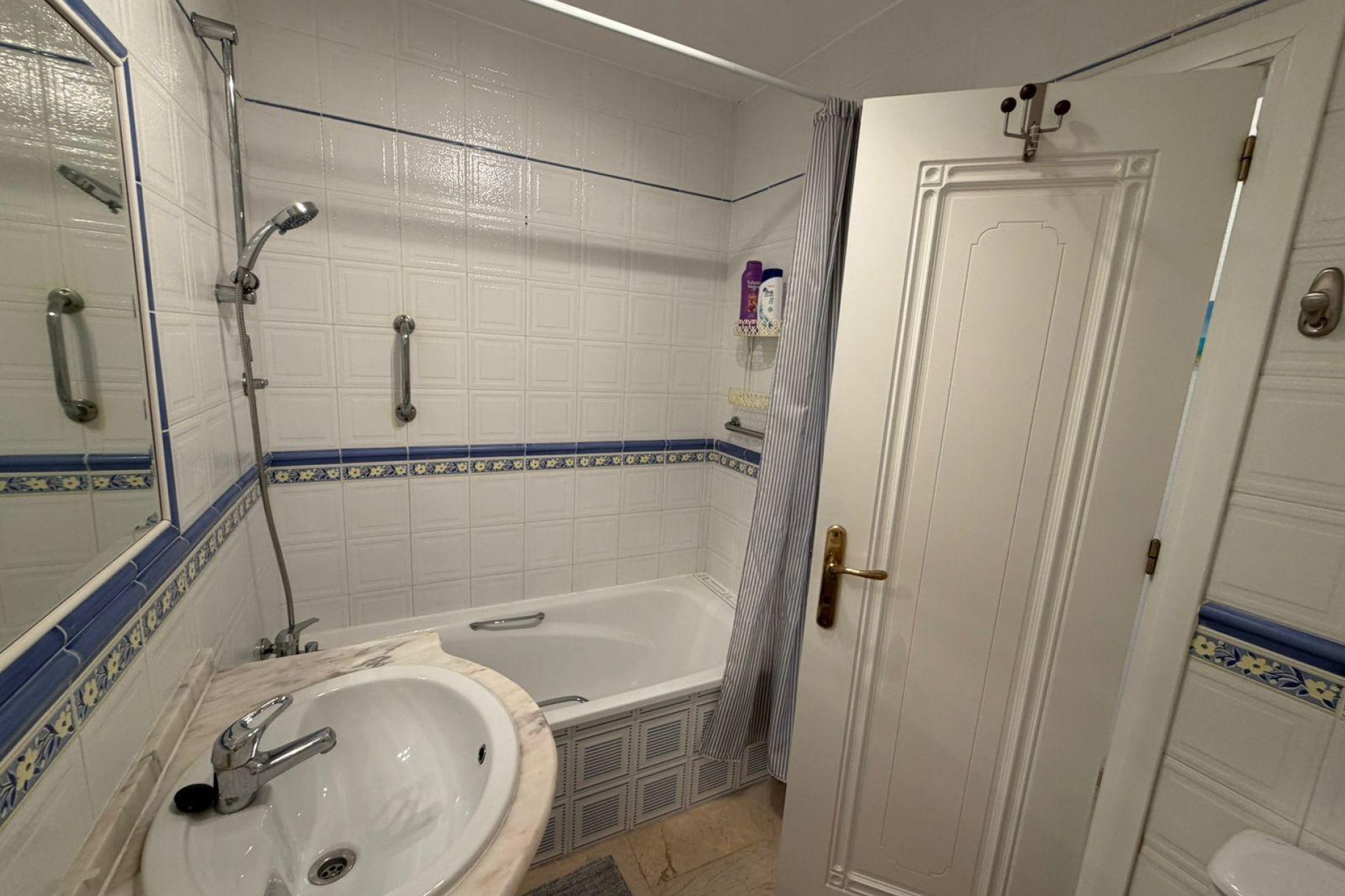 Herverkoop - Semi Detached -
Orihuela Costa - Playa Flamenca