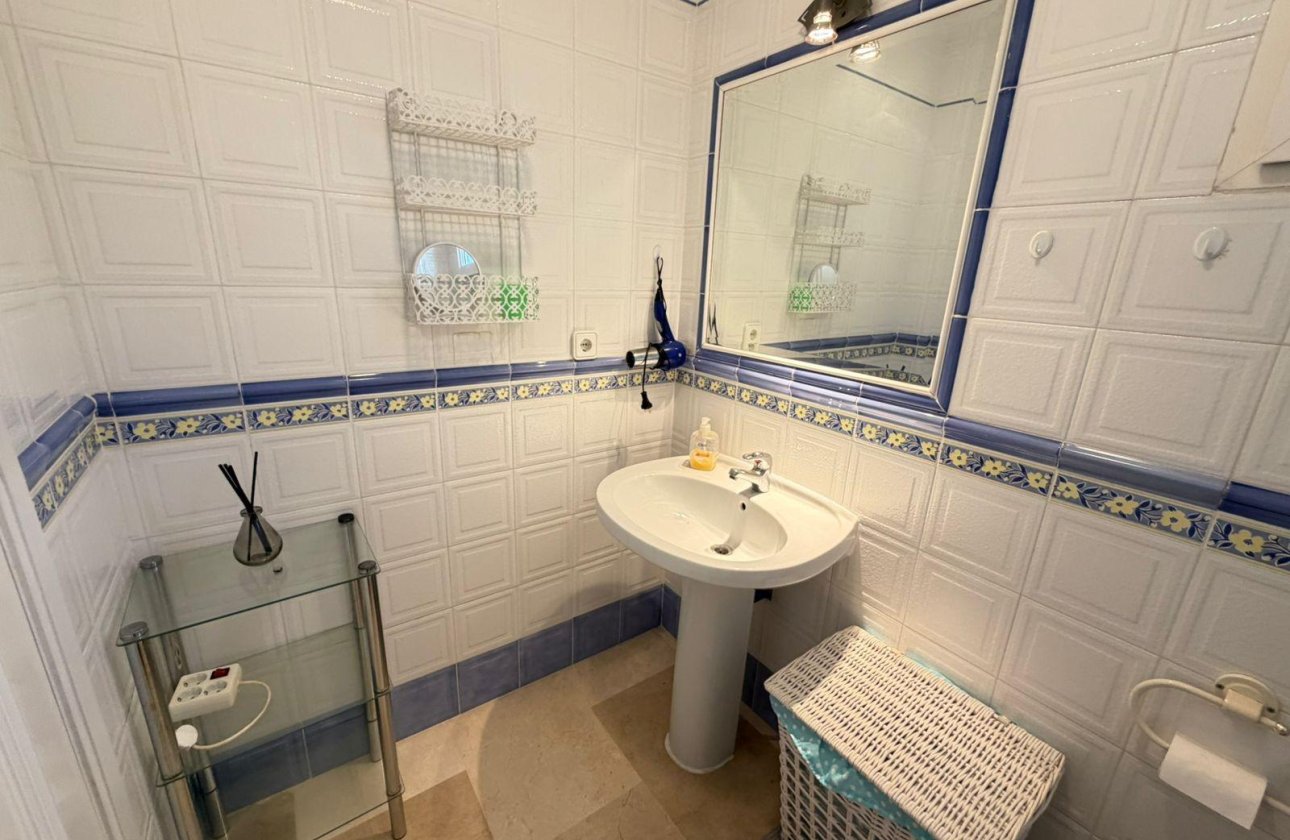 Herverkoop - Semi Detached -
Orihuela Costa - Playa Flamenca