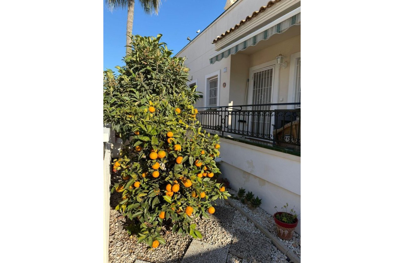 Herverkoop - Semi Detached -
Orihuela Costa - Playa Flamenca