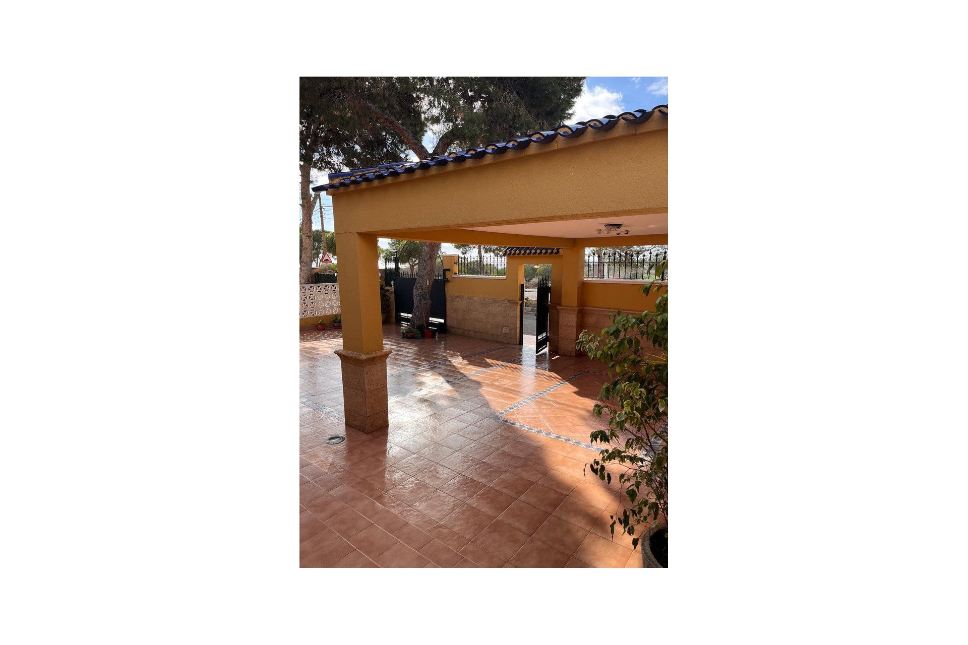 Herverkoop - Semi Detached -
Orihuela Costa - Punta Prima