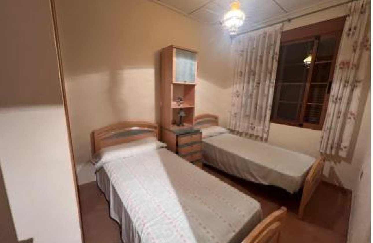 Herverkoop - Semi Detached -
Orihuela Costa - Punta Prima
