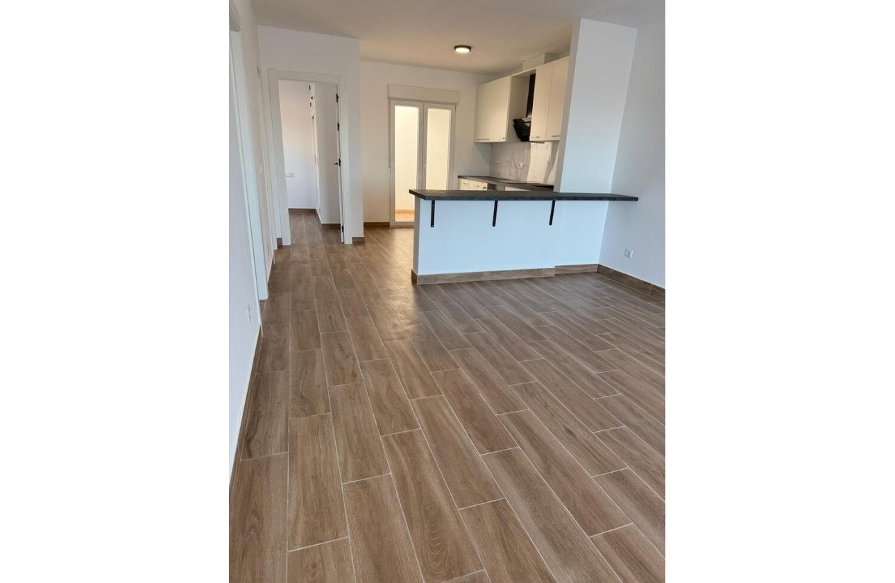 Herverkoop - Semi Detached -
Rojales, CIudad Quesada