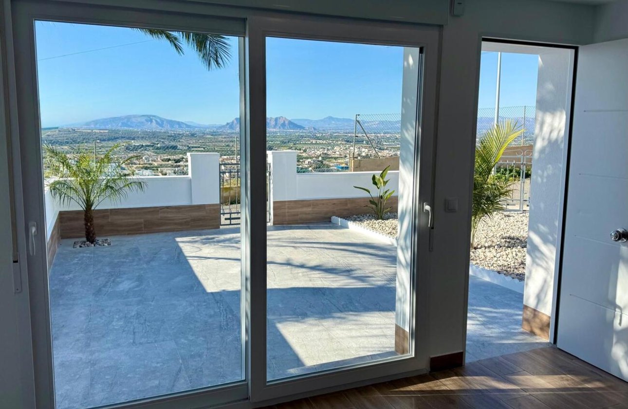 Herverkoop - Semi Detached -
Rojales, CIudad Quesada