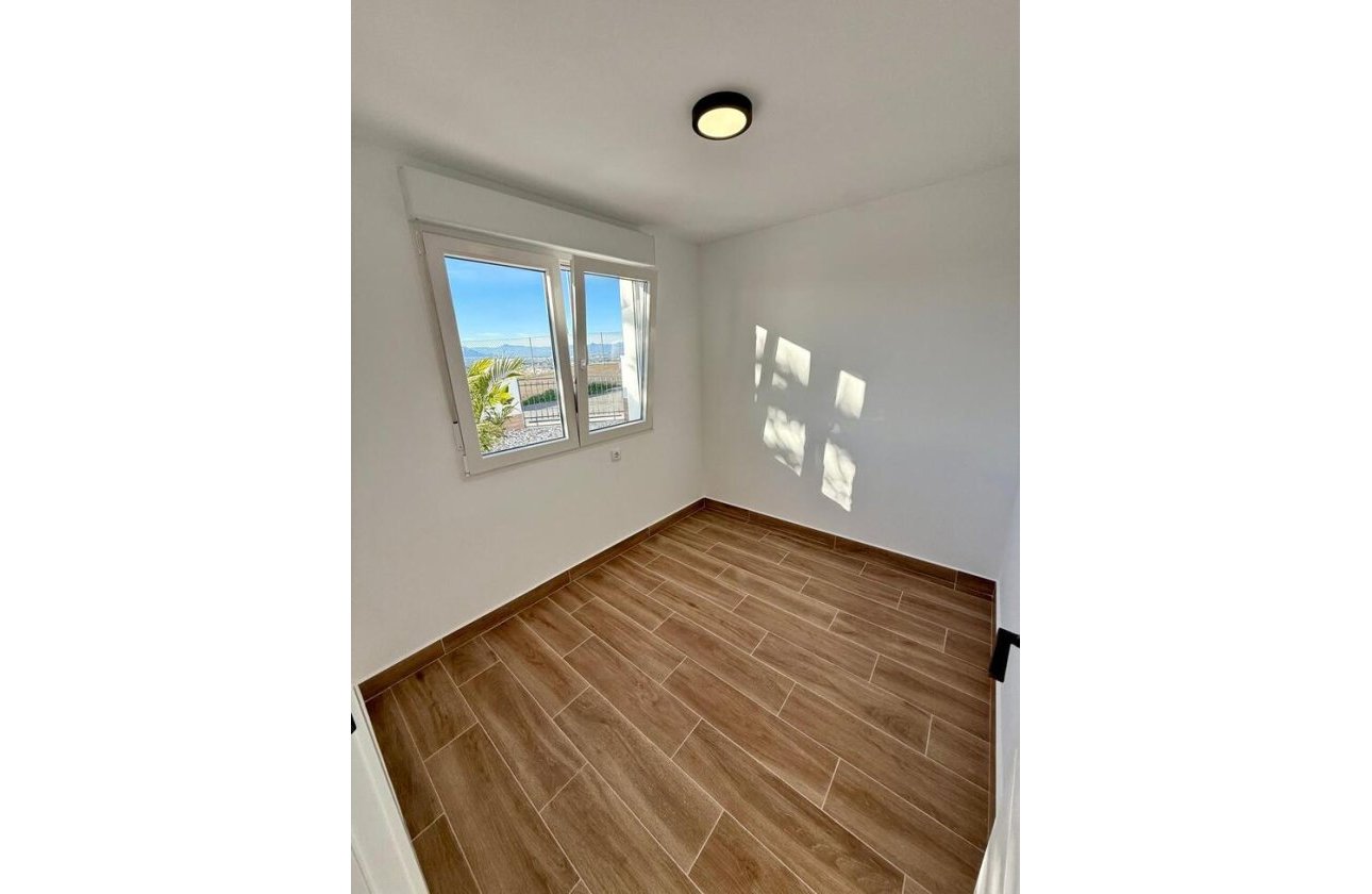 Herverkoop - Semi Detached -
Rojales, CIudad Quesada