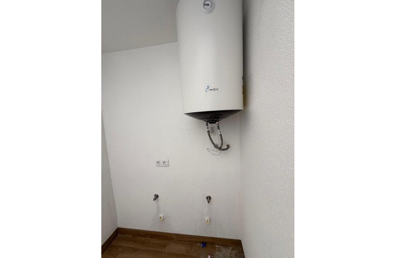 Herverkoop - Semi Detached -
Rojales, CIudad Quesada