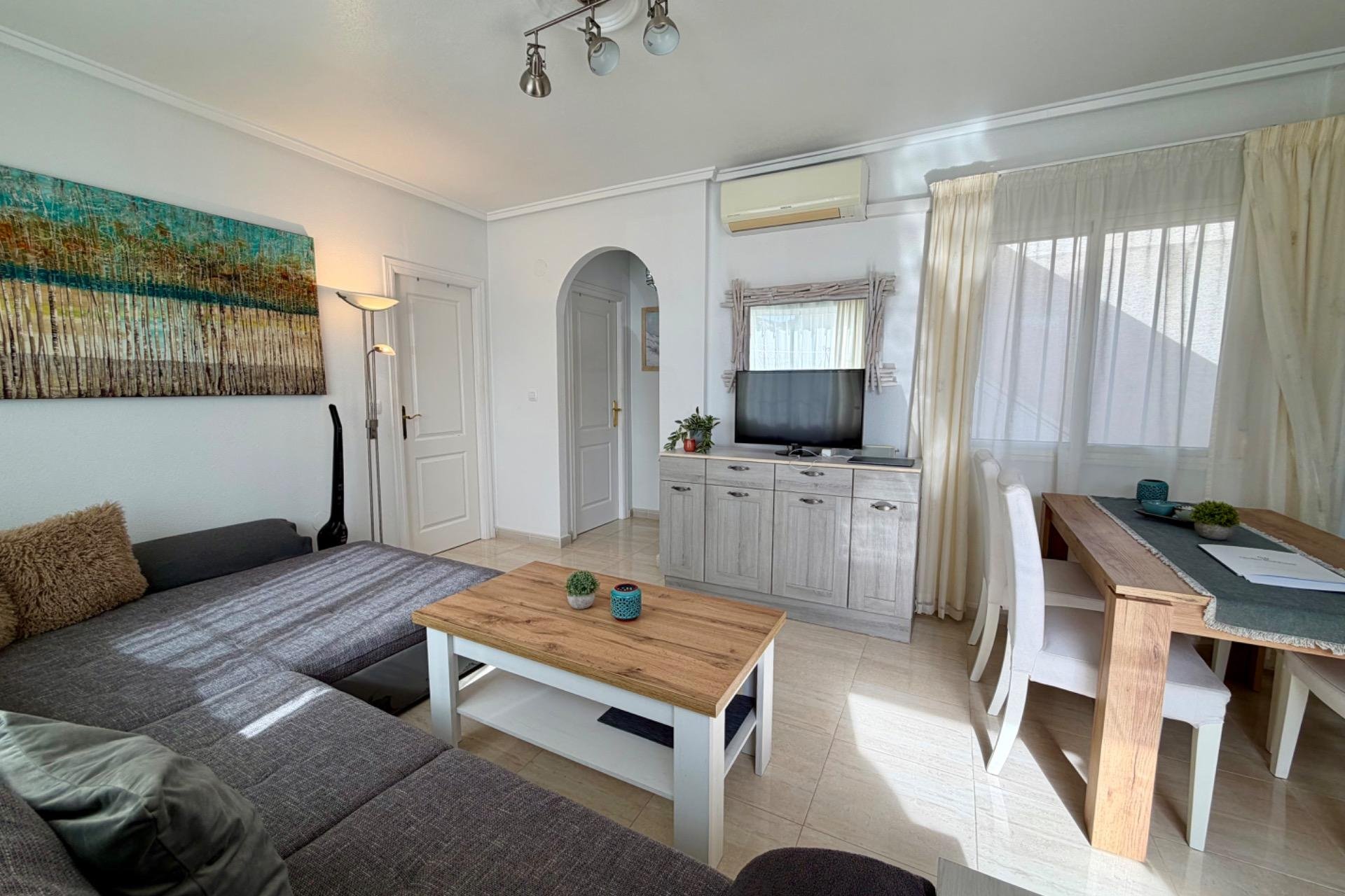 Herverkoop - Semi Detached -
Rojales - Pueblo