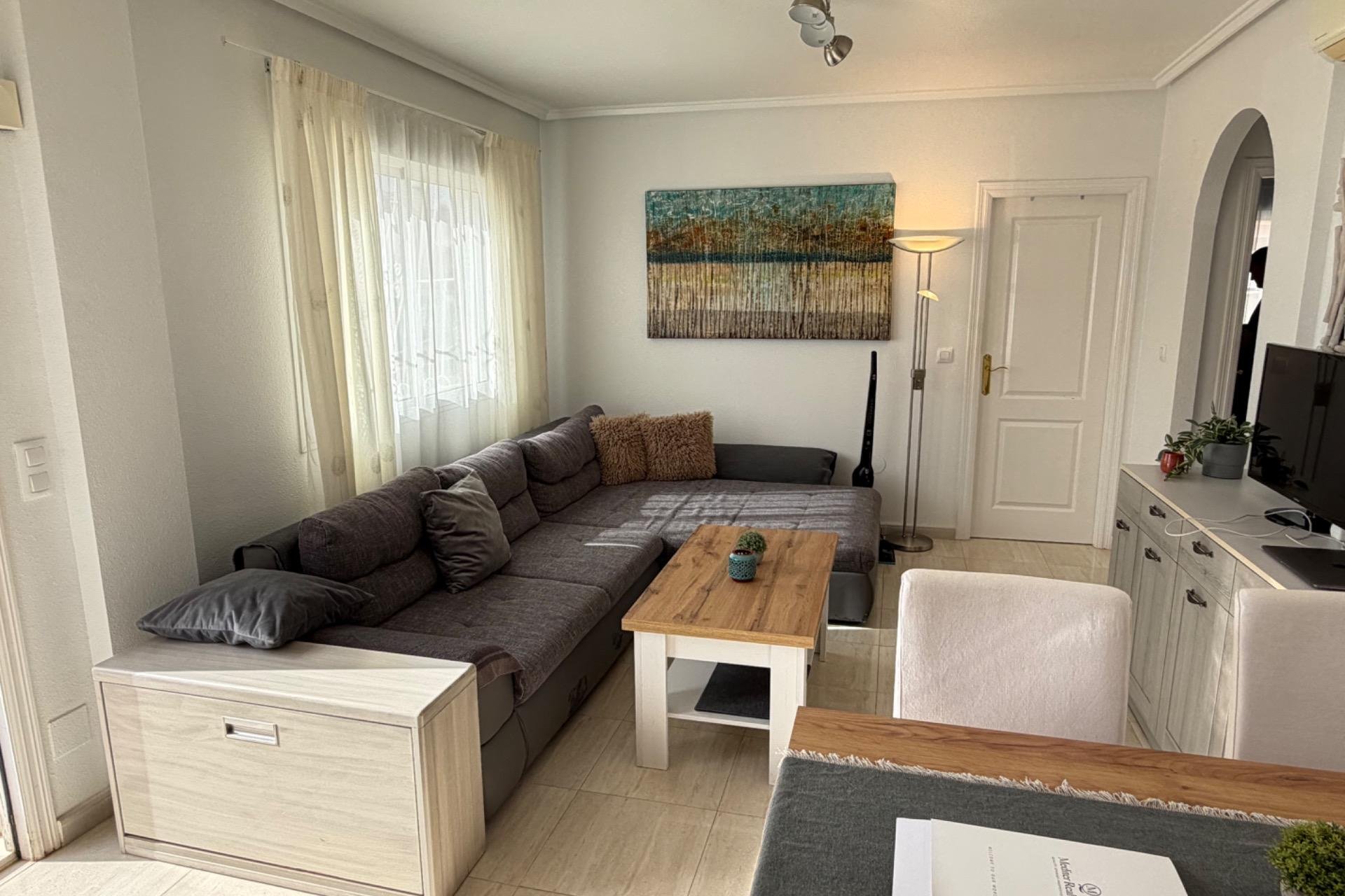 Herverkoop - Semi Detached -
Rojales - Pueblo