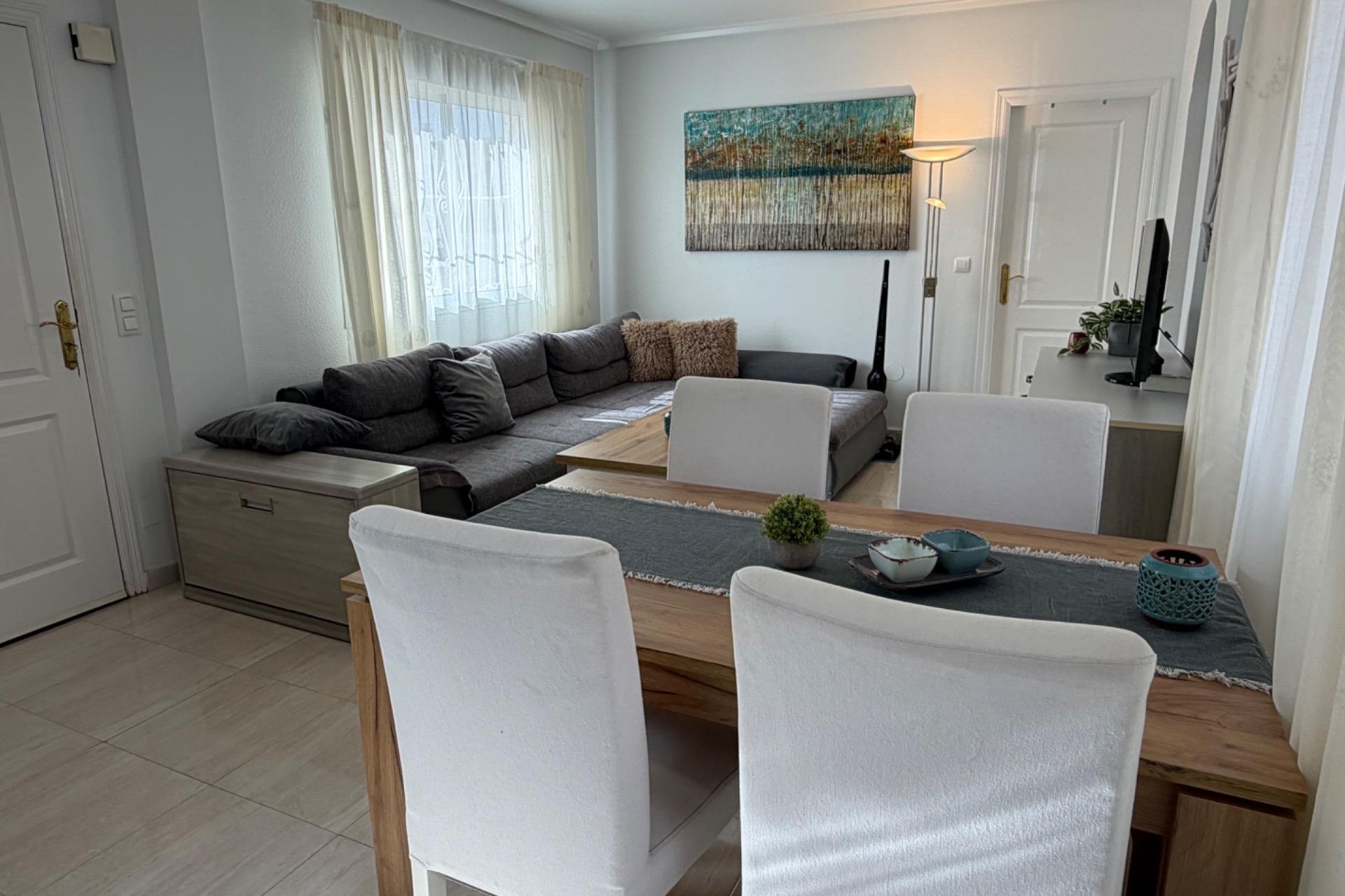 Herverkoop - Semi Detached -
Rojales - Pueblo