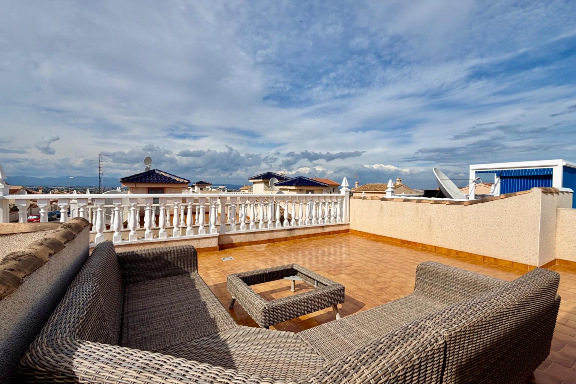 Herverkoop - Semi Detached -
Rojales - Pueblo