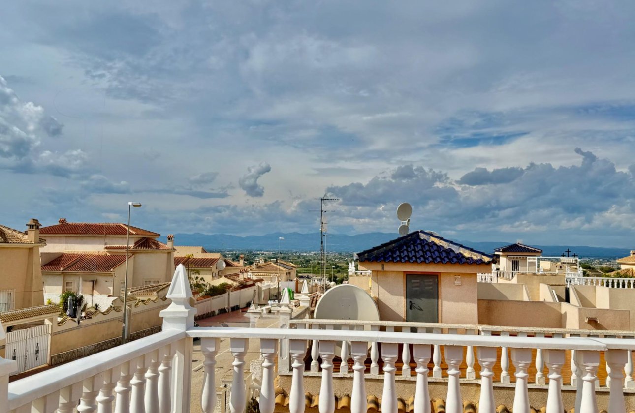 Herverkoop - Semi Detached -
Rojales - Pueblo