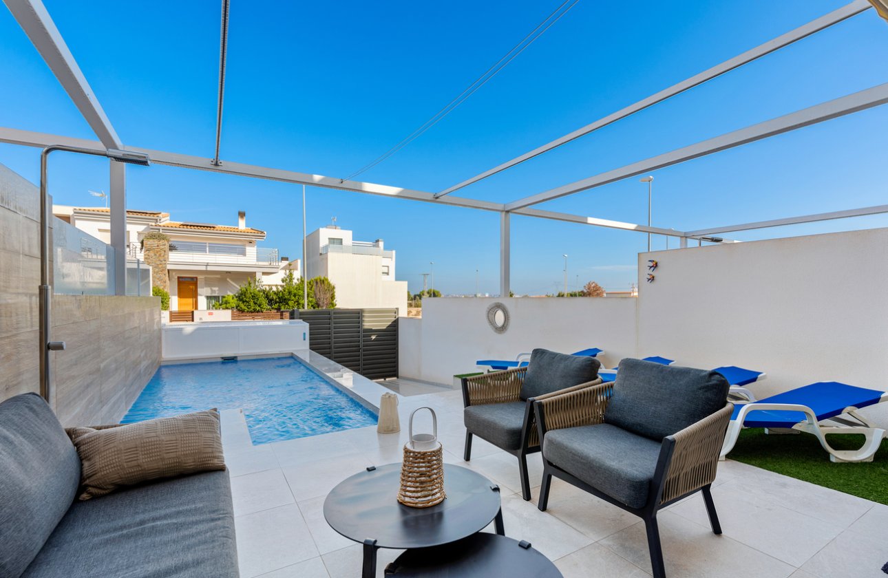 Herverkoop - Semi Detached -
Rojales - Town