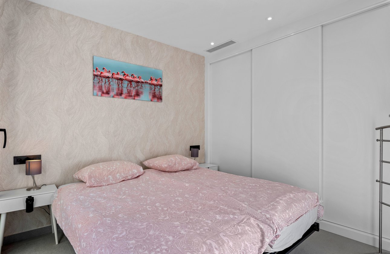 Herverkoop - Semi Detached -
Rojales - Town