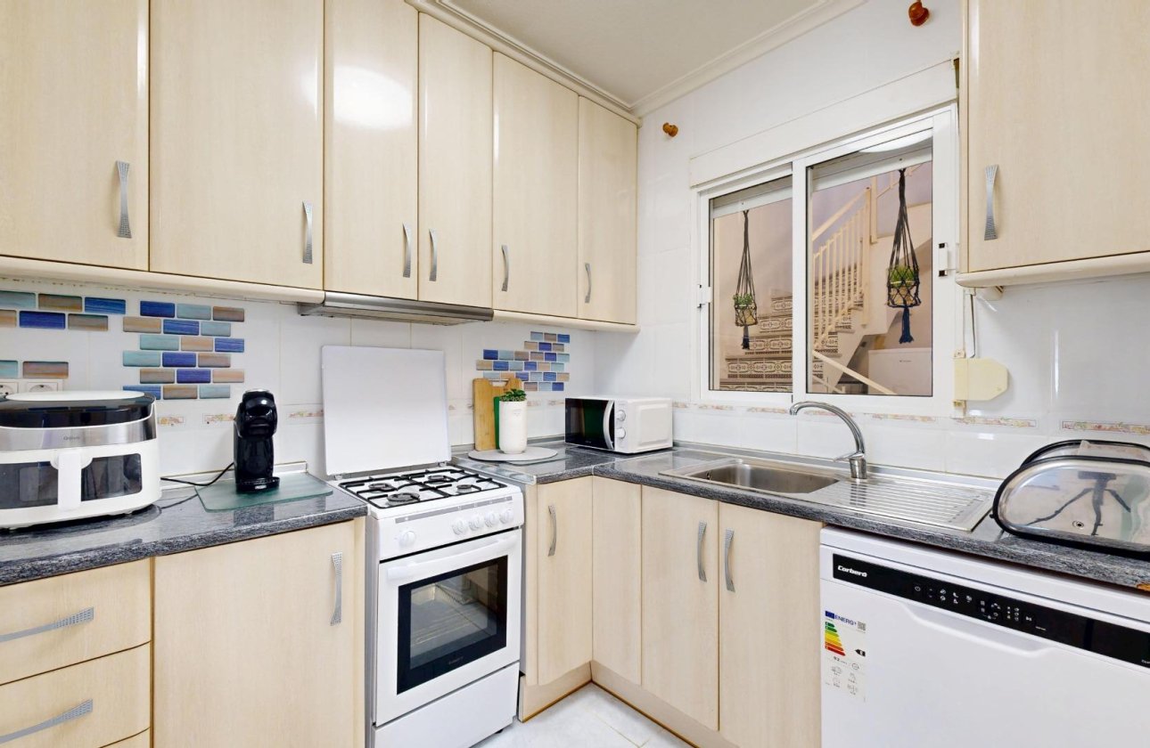 Herverkoop - Semi Detached -
San Miguel de Salinas - 03193