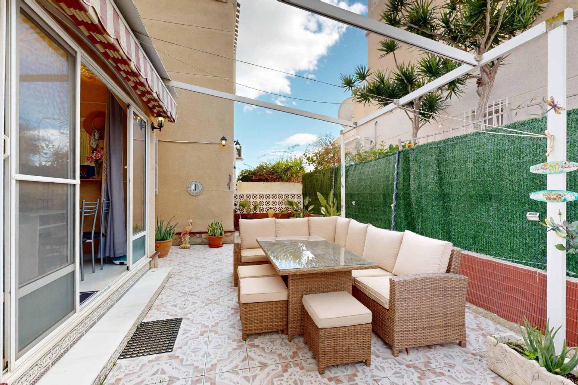 Herverkoop - Semi Detached -
San Miguel de Salinas - 03193