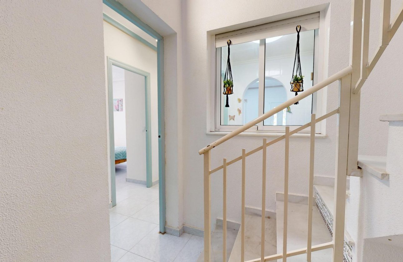 Herverkoop - Semi Detached -
San Miguel de Salinas - 03193