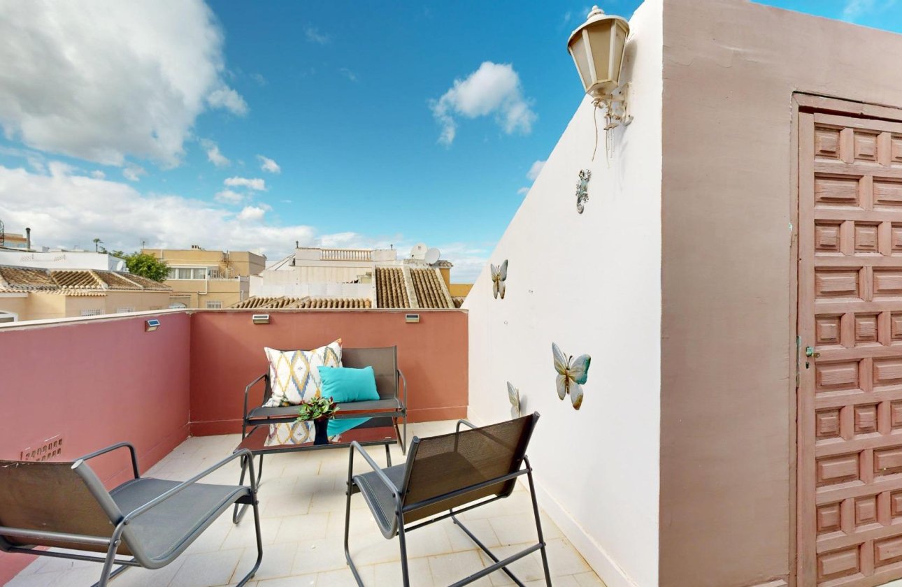 Herverkoop - Semi Detached -
San Miguel de Salinas - 03193