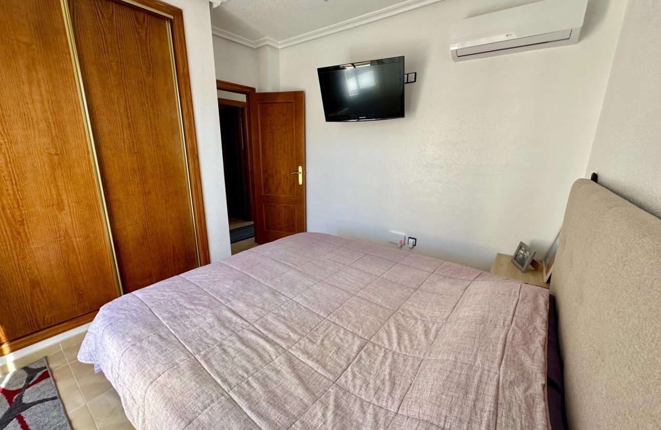 Herverkoop - Semi Detached -
San Miguel de Salinas - Residencial Los Flamencos