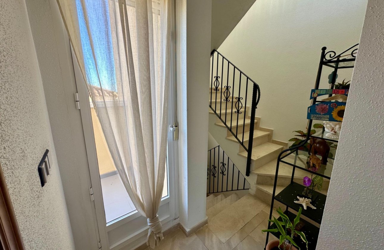 Herverkoop - Semi Detached -
San Miguel de Salinas - Residencial Los Flamencos