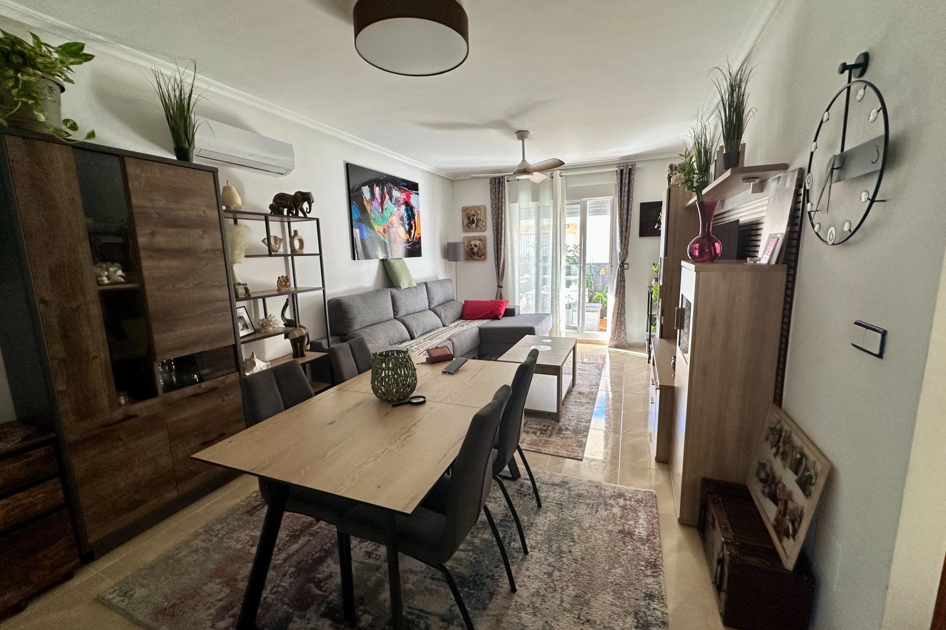 Herverkoop - Semi Detached -
San Miguel de Salinas - Residencial Los Flamencos