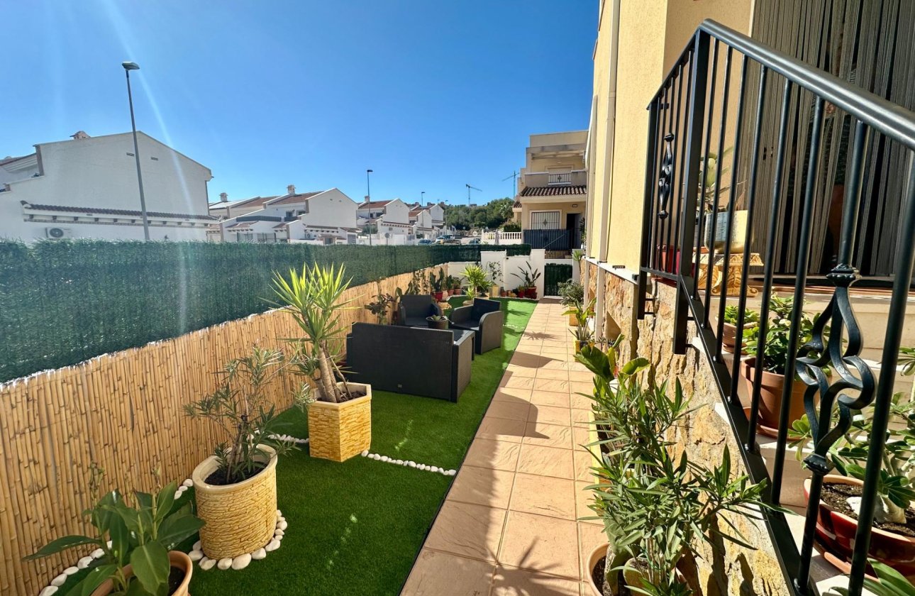 Herverkoop - Semi Detached -
San Miguel de Salinas - Residencial Los Flamencos