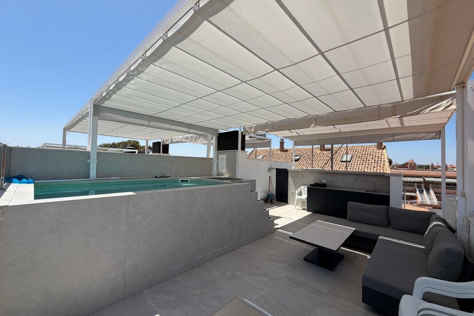 Herverkoop - Semi Detached -
Torre de la Horadada - Costa Blanca